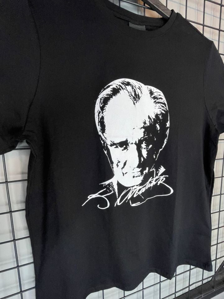 Atatürk Tshirt Siyah
