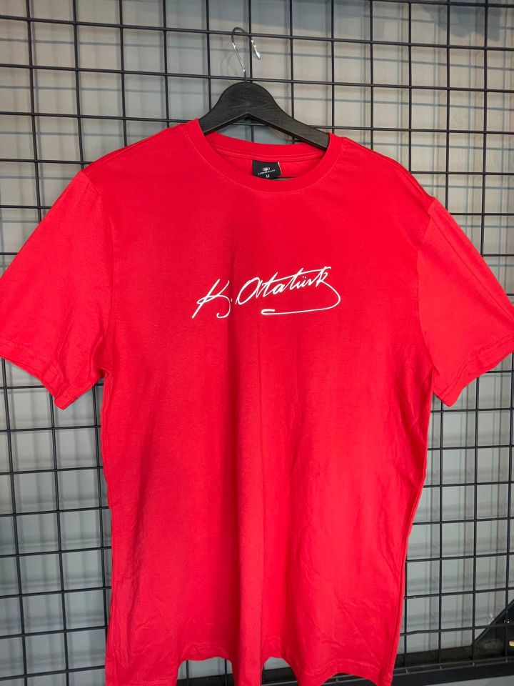 Atatürk İmza Tshirt Siyah