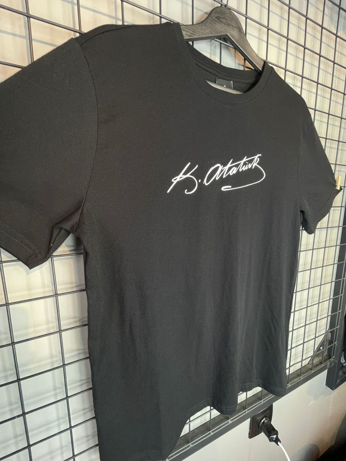 Atatürk İmza Tshirt Siyah
