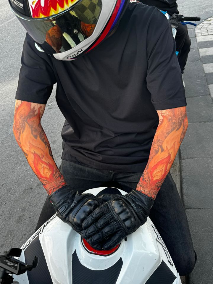 Kol Dövmesi - Güneş Koruması / MODEL-D