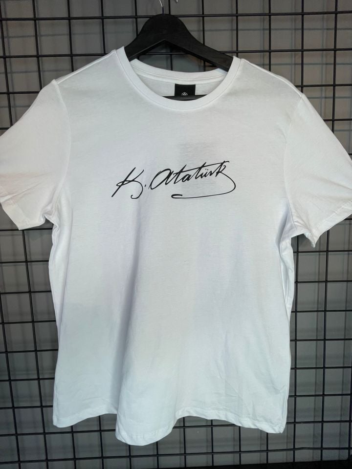 Atatürk İmza Tshirt Kırmızı